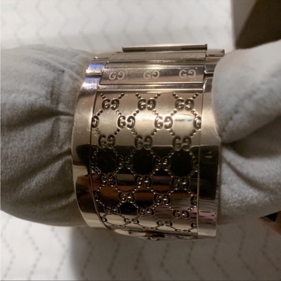 Gucci twist whach - Picture 3 of 5